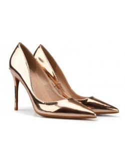 Golden coated high heels pointed toe like a mirror