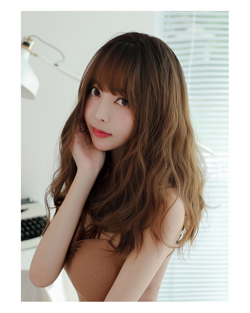 Sand brown synthetic wig with bangs