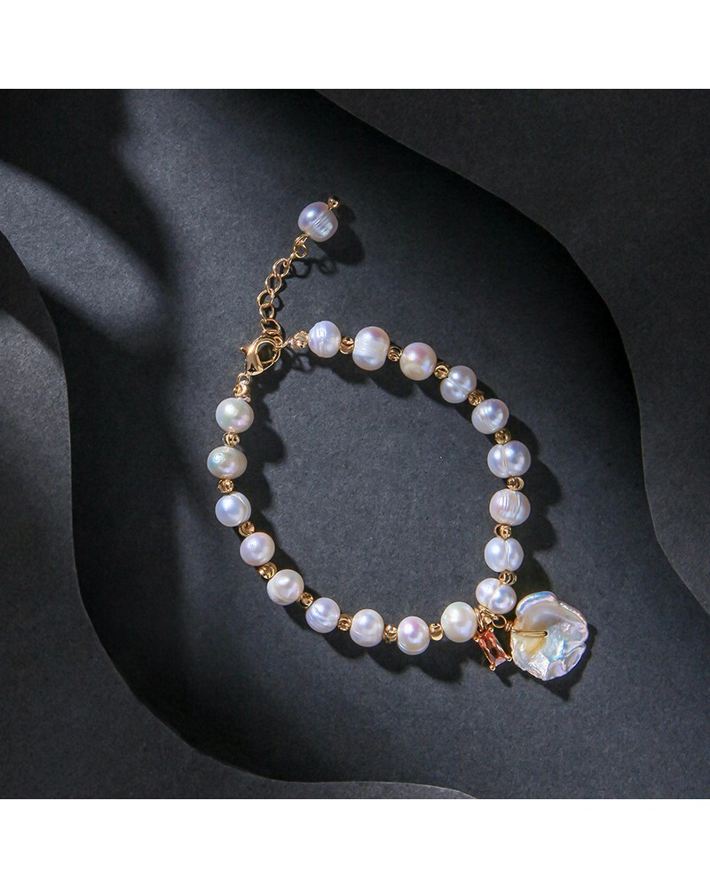Minimalism pearl bracelet